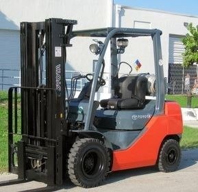 Toyota 8FGU25 Fork Lift