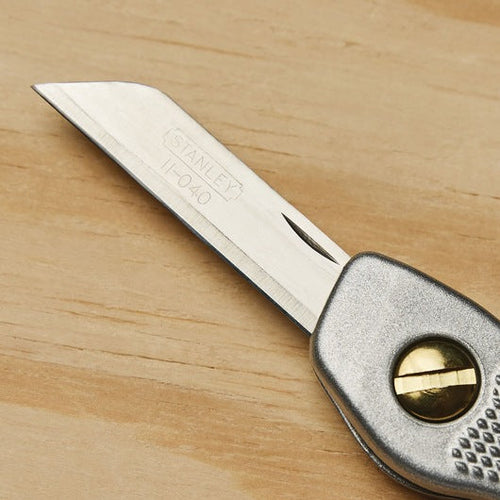 Stanley Black & Decker Folding Pocket Knife
