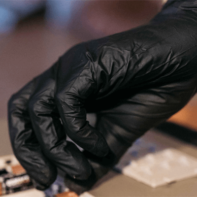 AMMEX Gloveworks Black Nitrile PF Ind SM Gloves